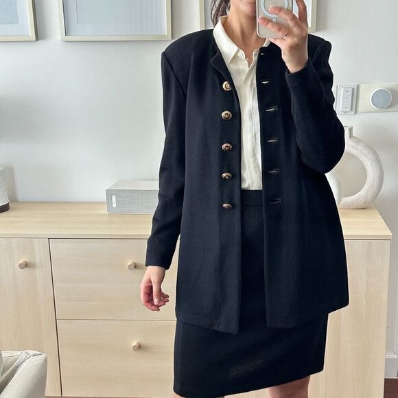 St. John Collection Skirt Suit Womens Small Santana Knit Jacket Blazer 2 pc Set - Picture 2 of 13